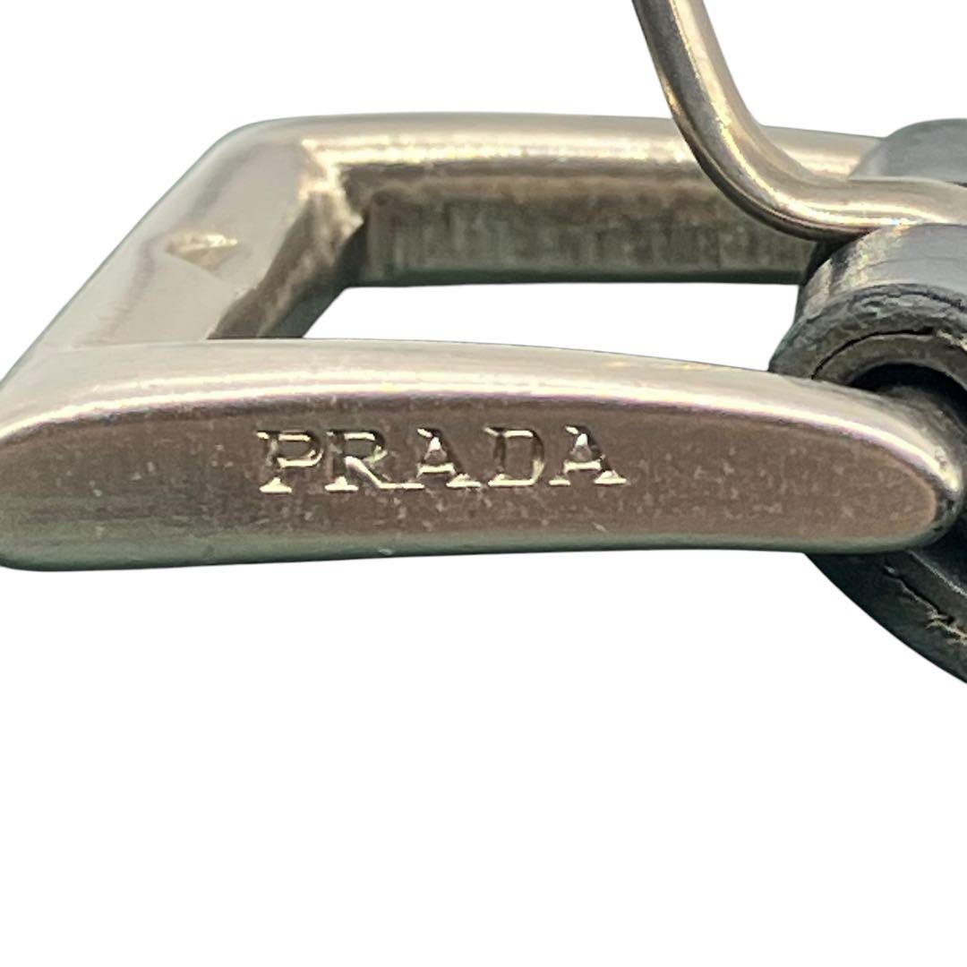 プラダ　ナイロン　メッセンジャーバッグ　三角プレート