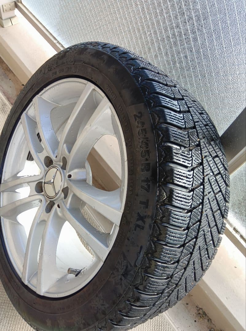 川*明様 ベンツ ホイール 245/45R17 スタッドレス コンチネンタル　個