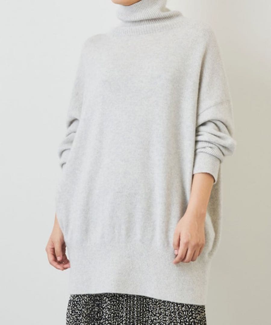 Whim Gazette タートルネックラフライトハイゲージニット　ラクーン混