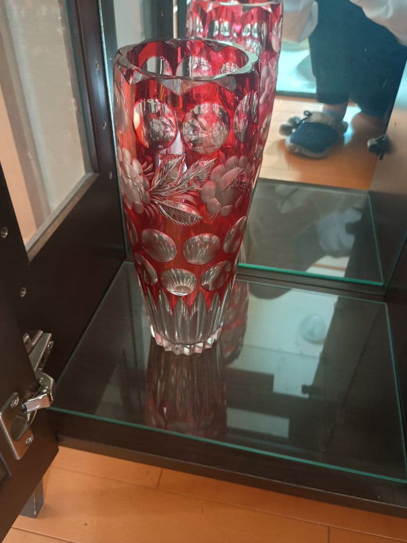 マイセンクリスタルのレッドクリスタル花瓶