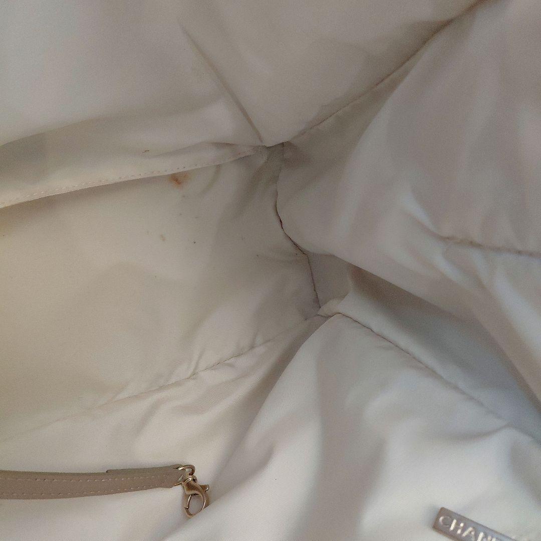 シャネル ニュートラベルライン ベージュ