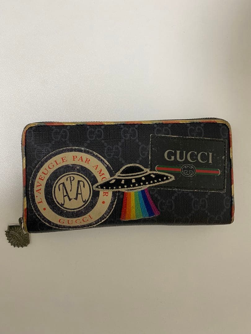 GUCCI ナイトクーリエ 長財布
