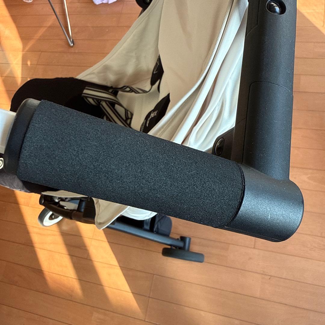 cybex 折りたたみベビーカー ブラック＆ホワイト
