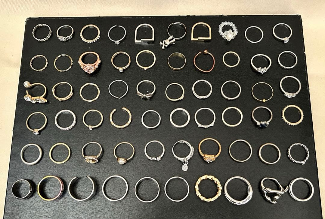 遺品整理品 超豪華大量 リング指輪 重量あり 60点 まとめ売り