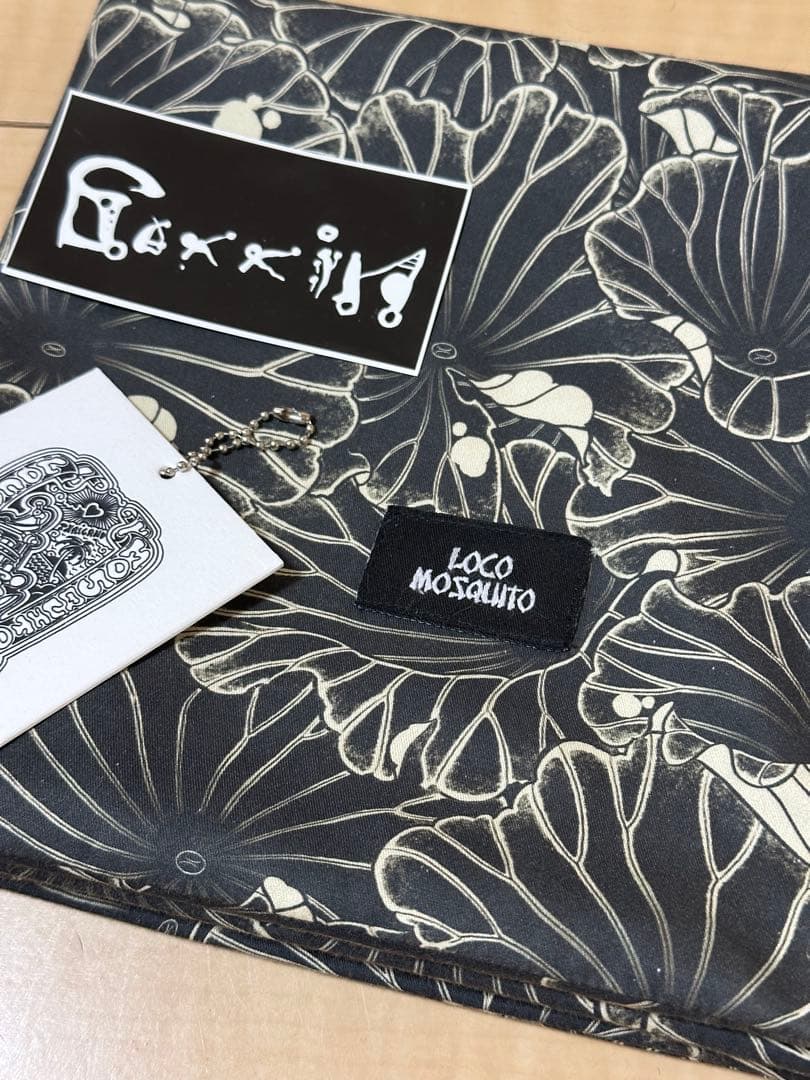 LOCO MOSQUITO 花柄クッションカバー