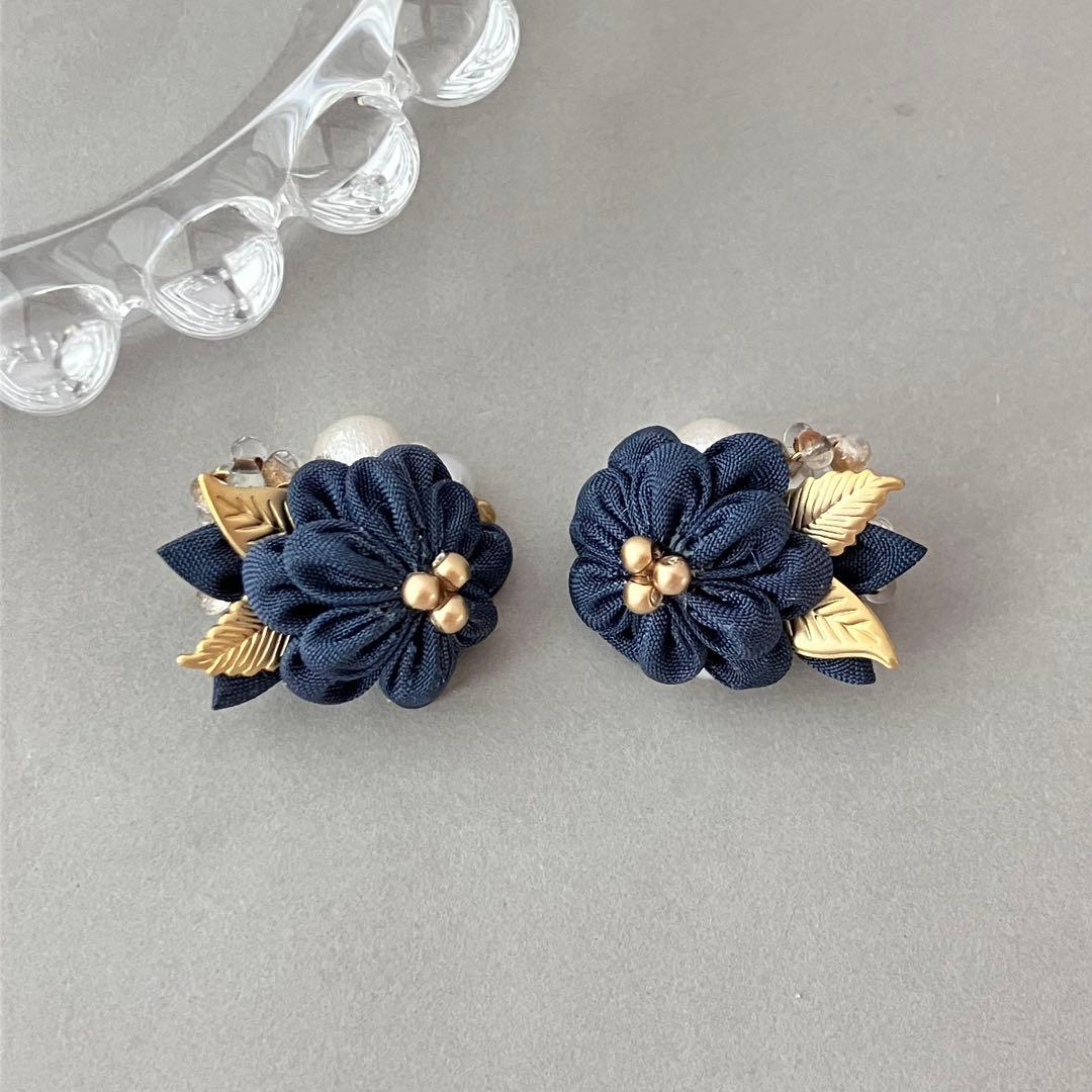 no.614 オフホワイト×マットゴールドリーフピアスイヤリング 和風　着物