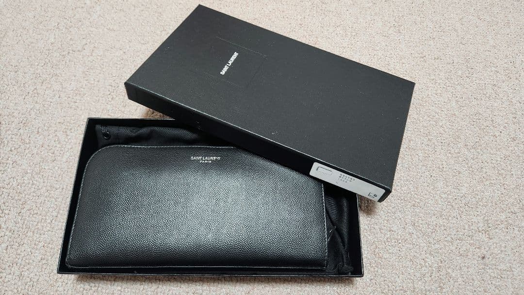 SAINT LAURENTブラック 長財布
