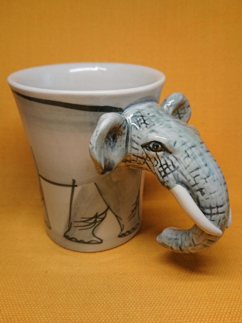 象　マグカップ　陶器　オブジェ　置物　インテリア　工芸品　美術品　A1213