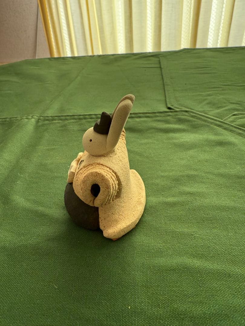 滝上真由美作　陶雛人形　うさぎ