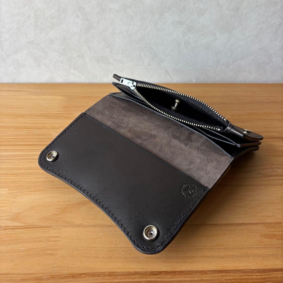 財布・ケース・小物入れ i