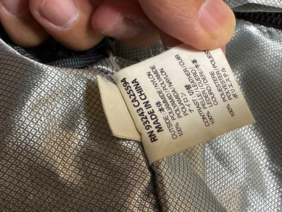 【正規品】DIESEL レザー使い　ボストンバッグ　レアモデル【高級感あり】