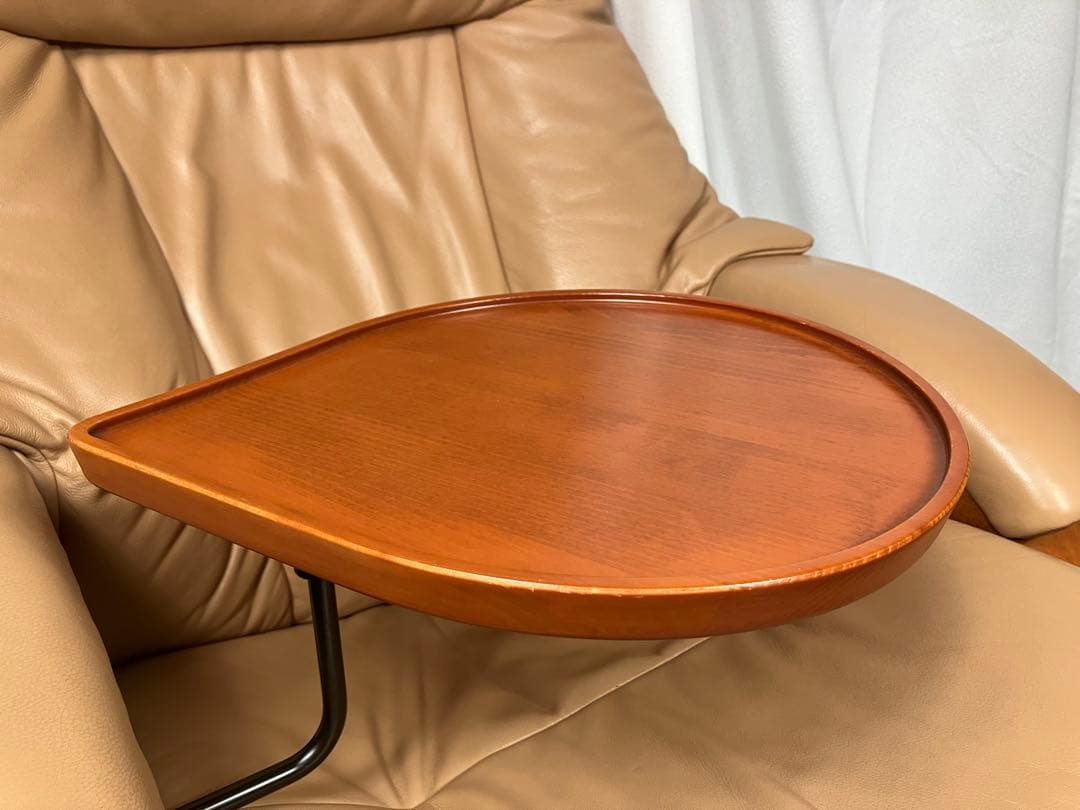 Hjellegjerde イエリアーダ社　本革リクライニングチェア