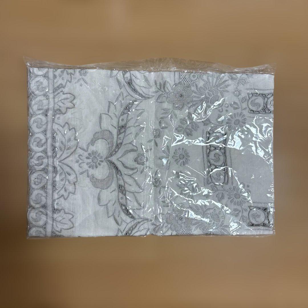 麻混 繊細刺繍 透かしレース編み込み アンティーク風テーブルクロス