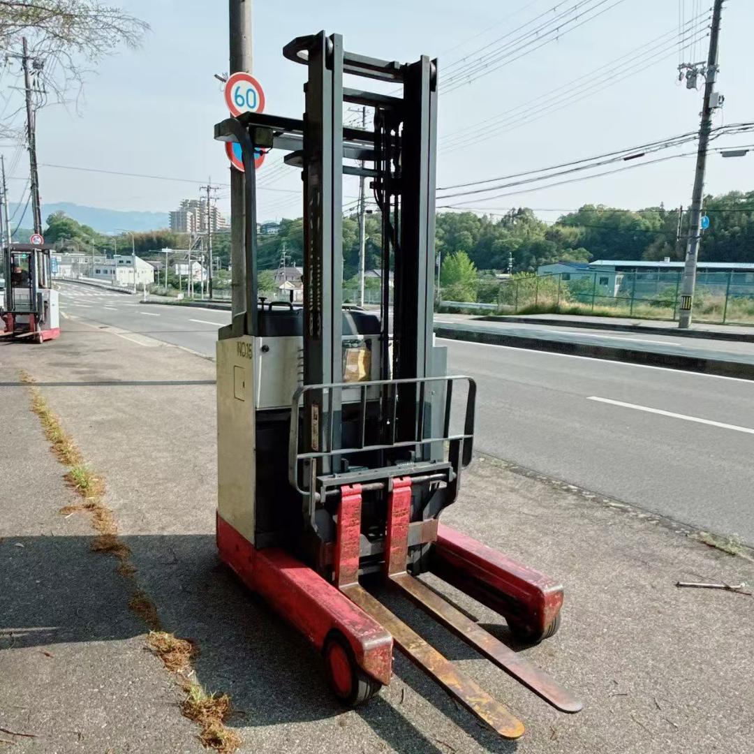 二チユリーチフォークリフトFBRMA13-H70-400　8983H(A294）