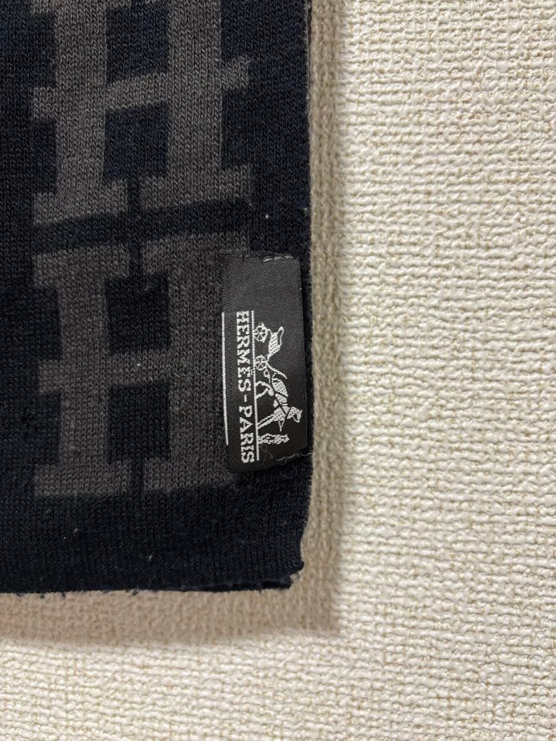 【最後の値段】　HERMES Hロゴ　マフラー グレー/ブラック