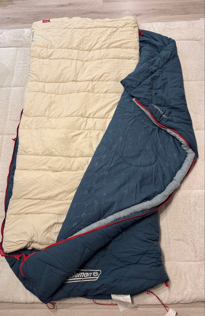 コールマン　マルチレイヤースリーピングバッグ　2個セット　寝袋　キャンプ