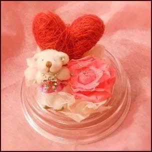 光るバラ プリザーブドフラワー 暗闇でピンクに光る アレンジメント ハートベア