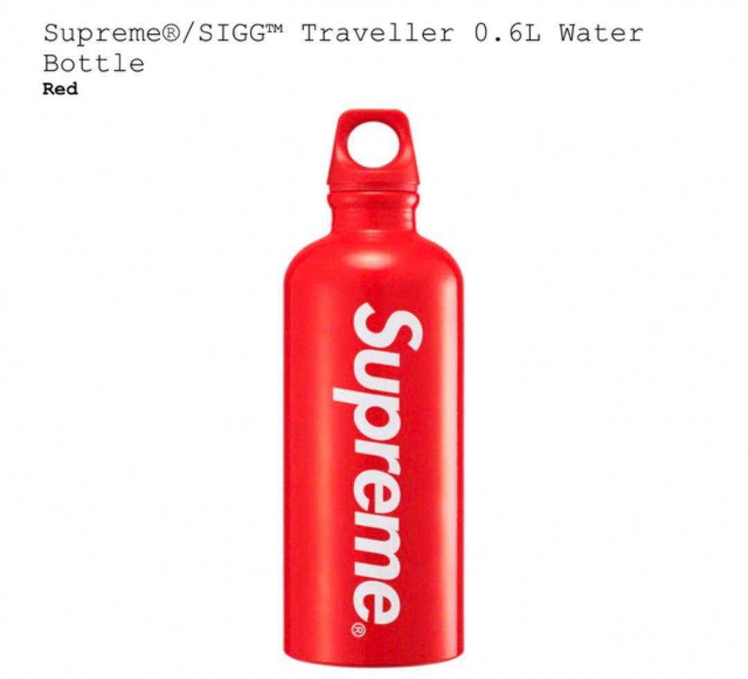 Supreme/SIGG Traveller 0.6L 水筒 赤