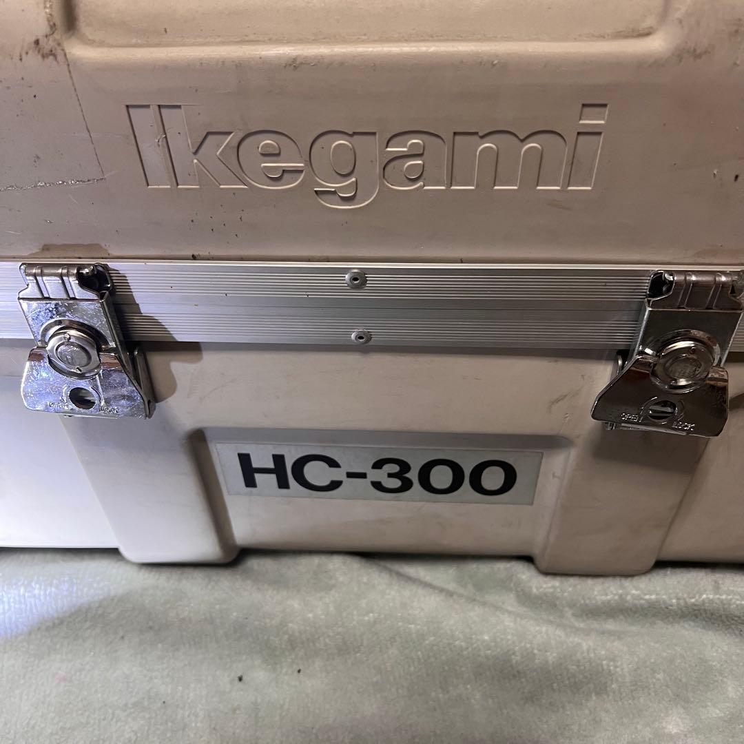 ビデオカメラIkegami HC-300、 82CL-UP1300Hケース鍵付き