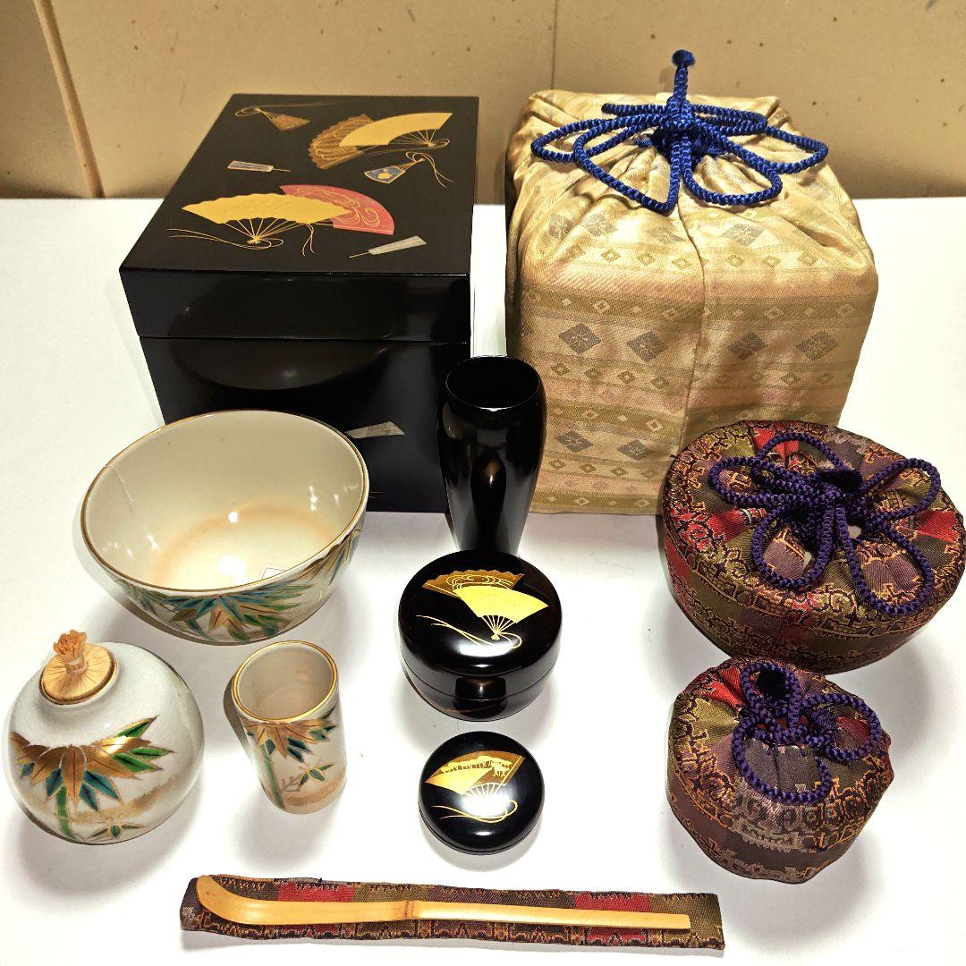 茶道具　真塗扇面ちらし茶箱