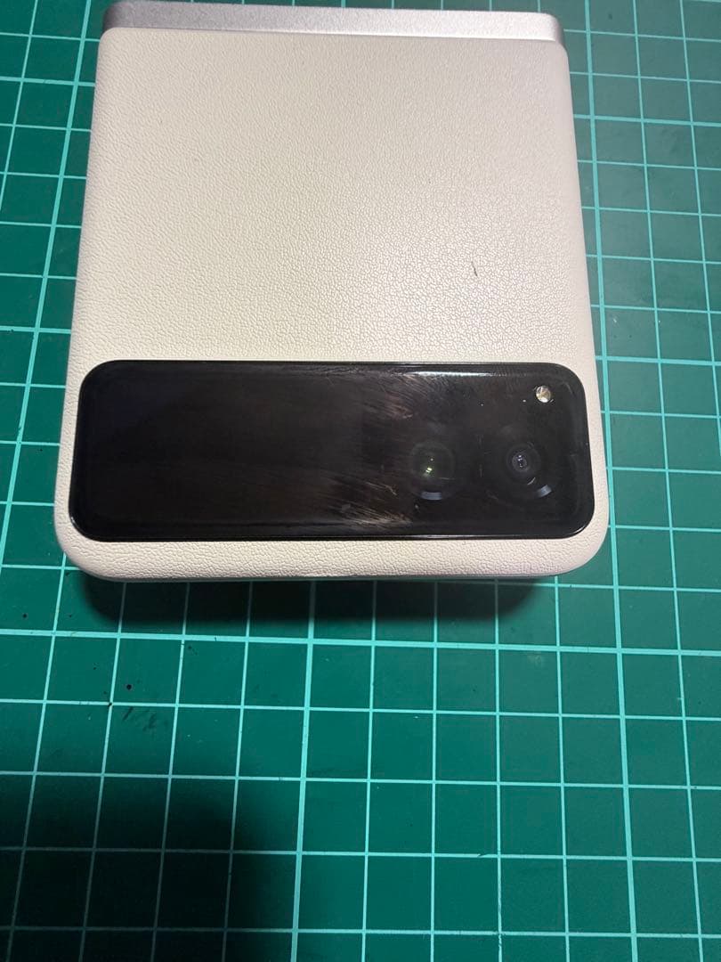 G*G様 Motorola　Razer40　使用感あり　256GB バニラクリー