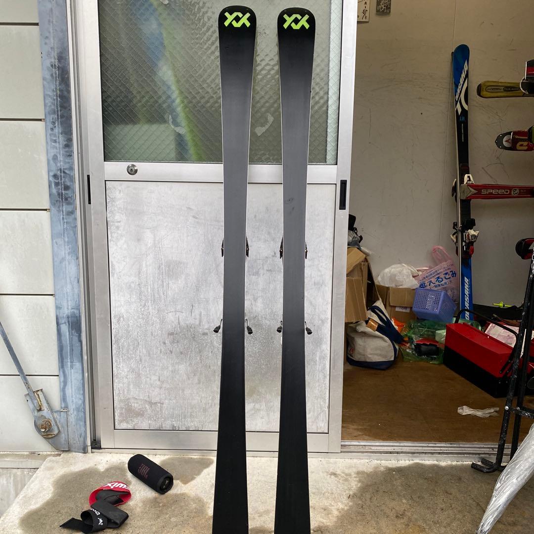 Völkl Racetiger SL スキー板