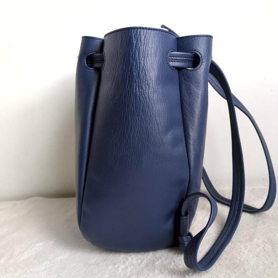 極美品　現行　ヒロフ　リュック　ロシェ　希少　巾着　レザー　ネイビー