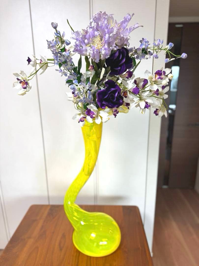 大型 ガラスイエローフラワーベース 造花アレンジ付き
