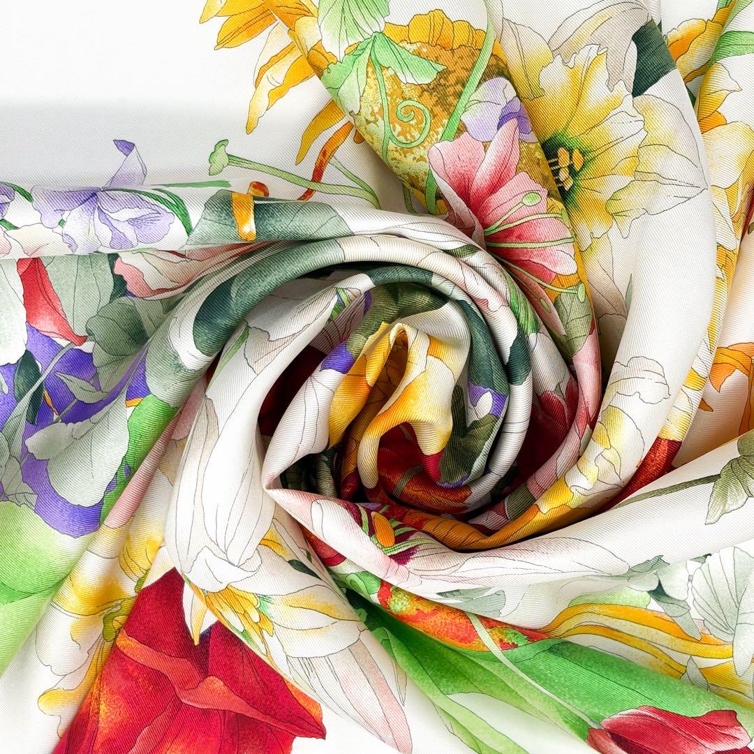 ♡美品♡ GUCCI グッチ スカーフ シルク100% 花柄 大判 ブラック