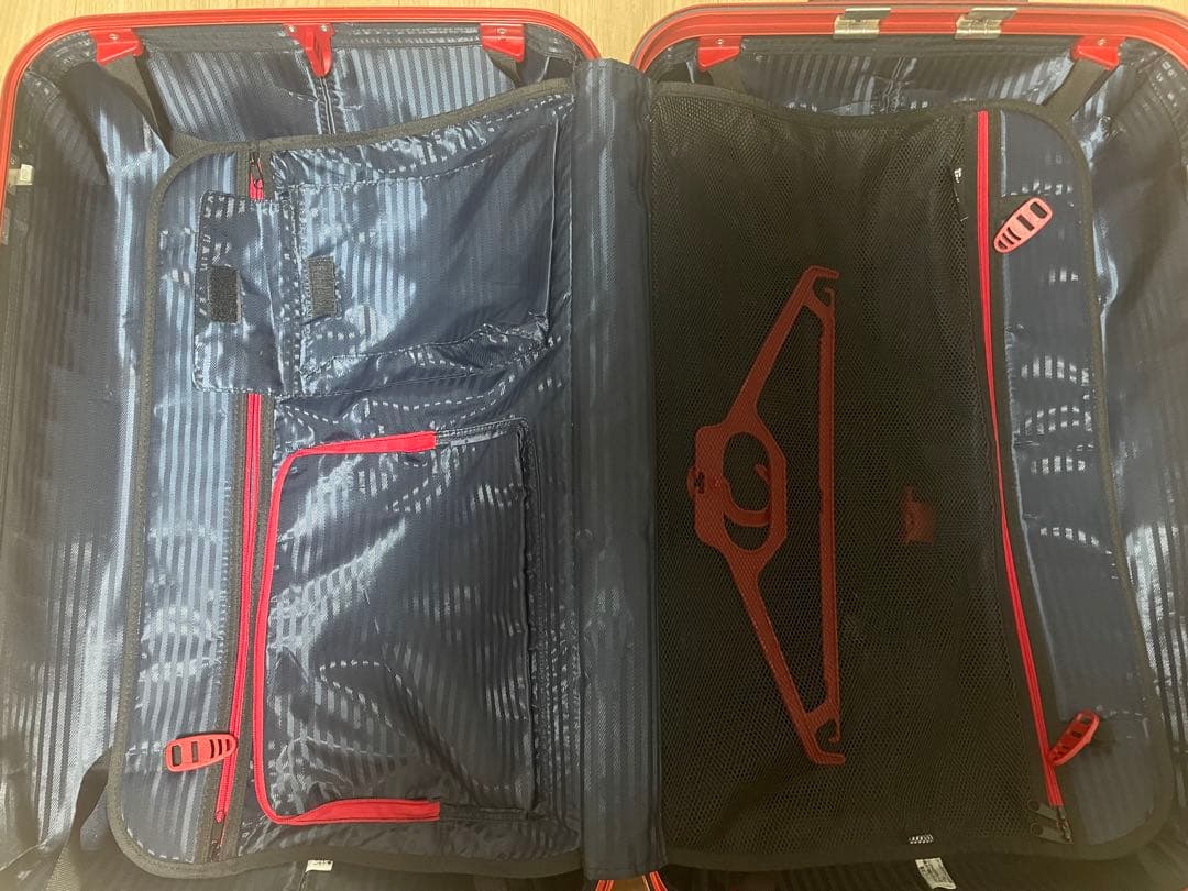 スーツケース ESCAPE'S グリップマスター 83L