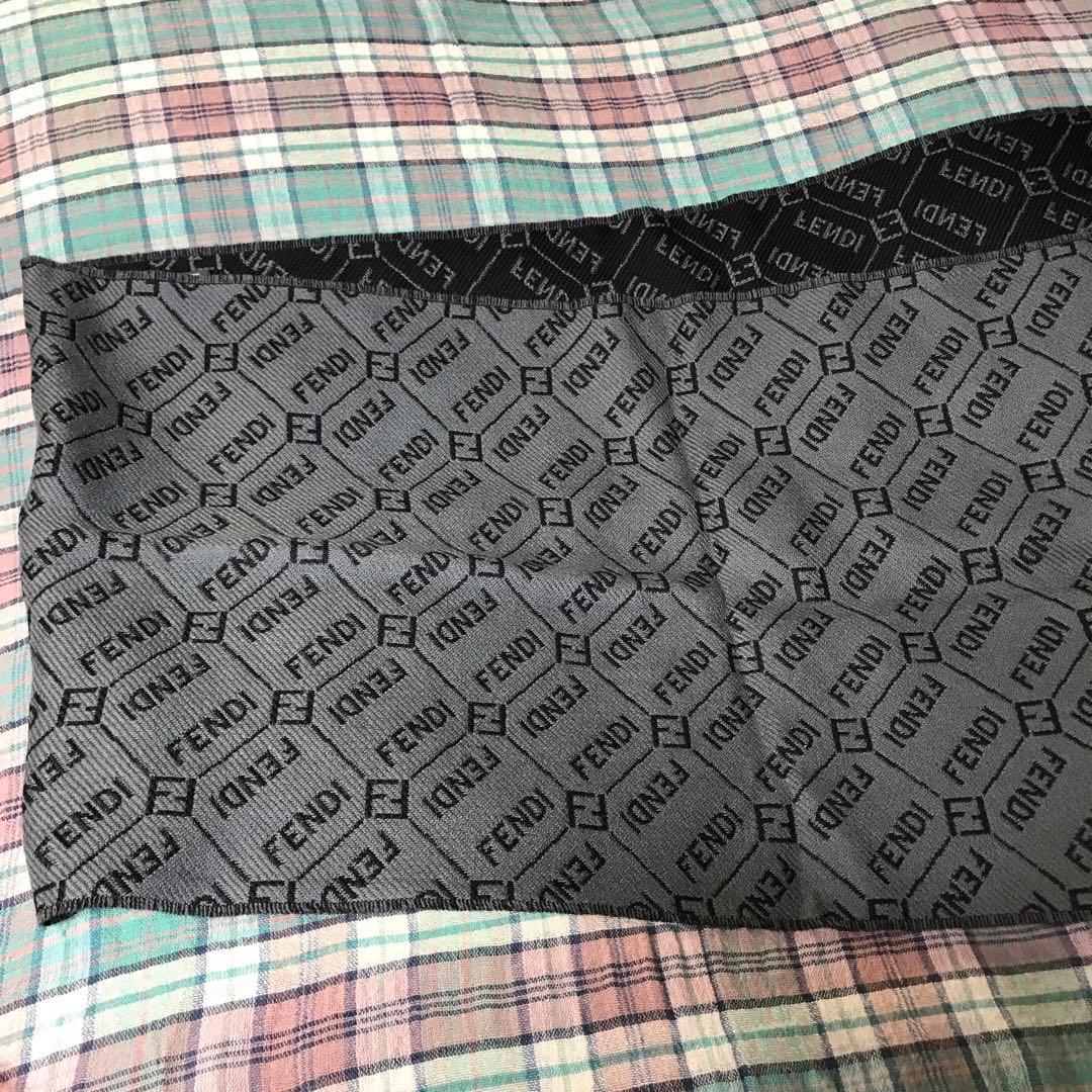 FENDI マフラー　ユニセックス