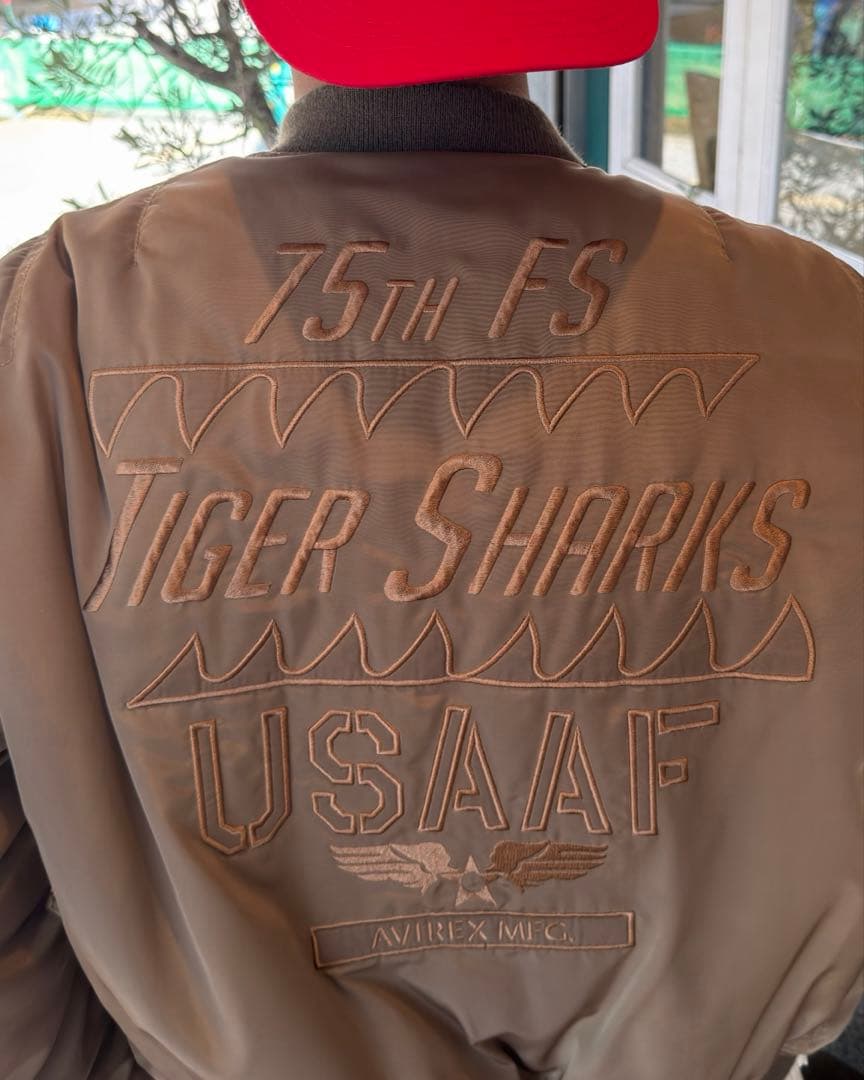 AVIREX MA-1 ブラウン