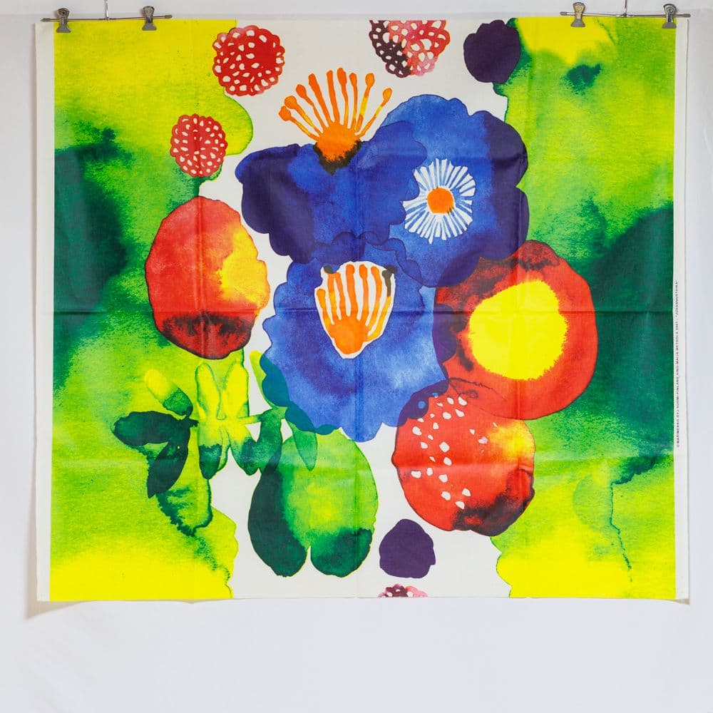 marimekko　ユハンヌスタイカ　真夏の魔法　テーブルクロス　タペストリー
