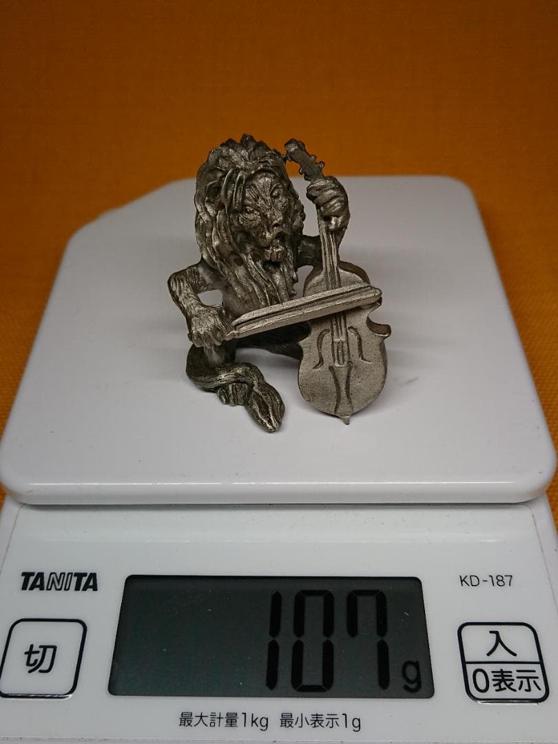 獅子　ライオン　金属　チェロ　置物　インテリア　工芸品　美術品　A3280
