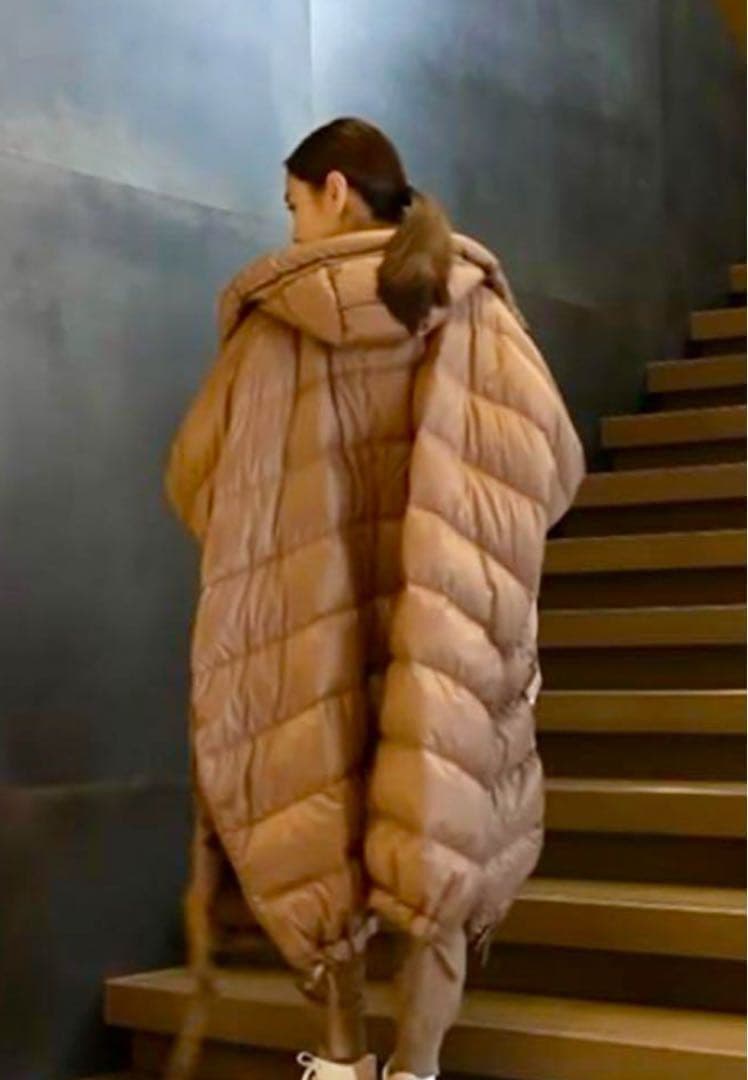 訳あり　MAX MARA CUBE SEICAダウンケープ