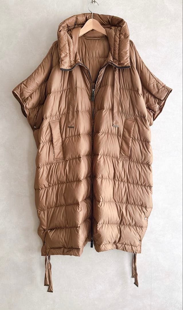訳あり　MAX MARA CUBE SEICAダウンケープ