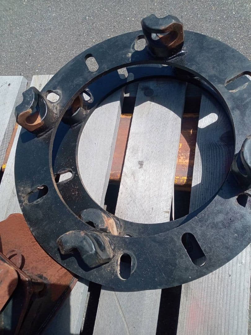 トラクター用フラットストレーク車輪　農機具