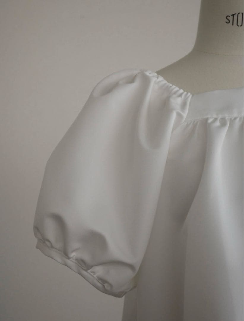 【OHGA】SQUARE PUFF ホワイト