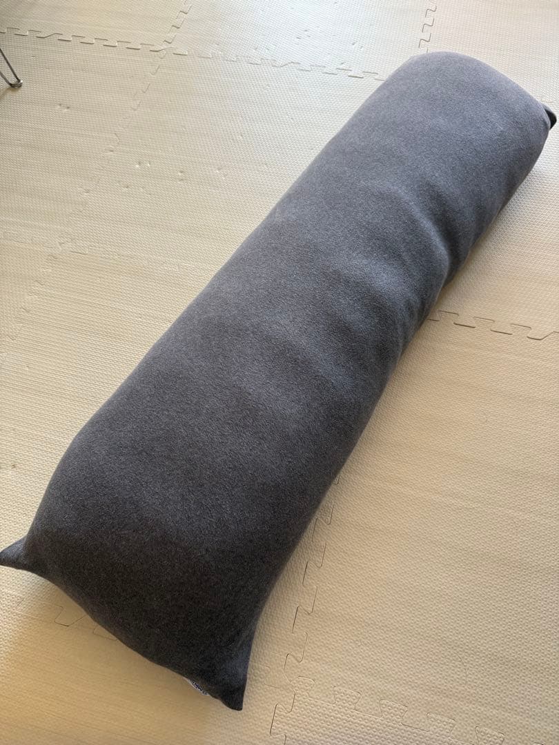 美品 テンピュール ロングハグピロー/抱き枕 カバー付き クッション