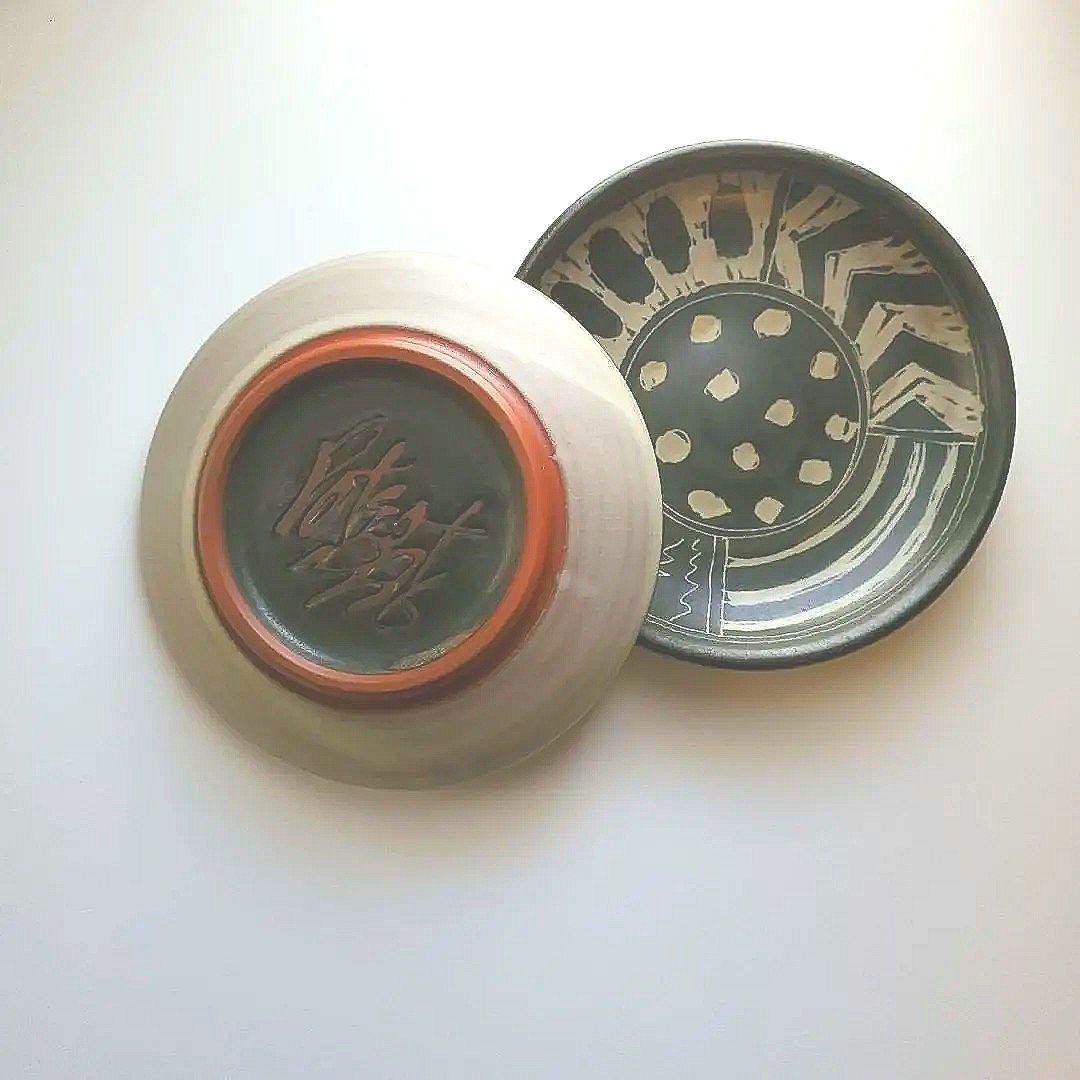 黒地に白模様の円形皿 2枚セット　お寿司　和菓子　お茶受け　堂前守人作
