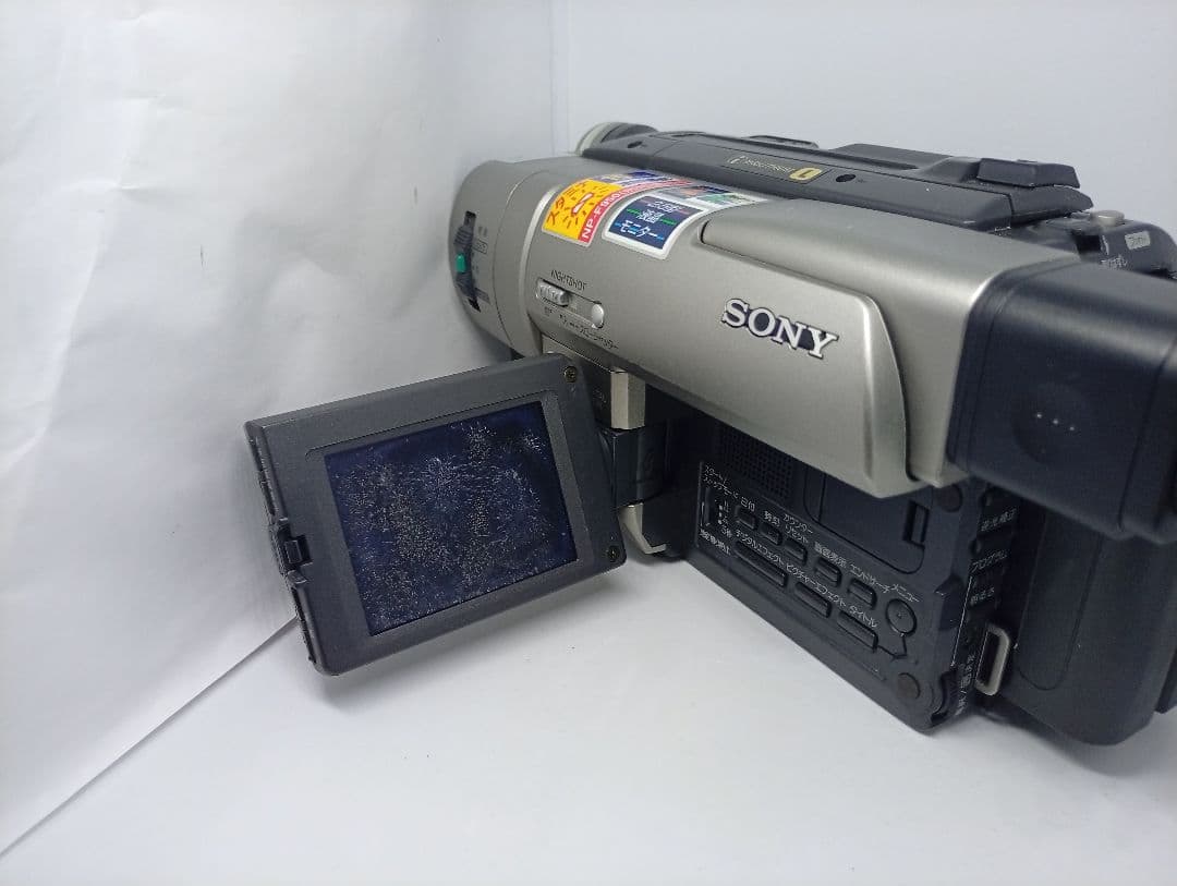 値下げ動作品　SONY Hi8ビデオカメラ　Handycam CCD-TRV66