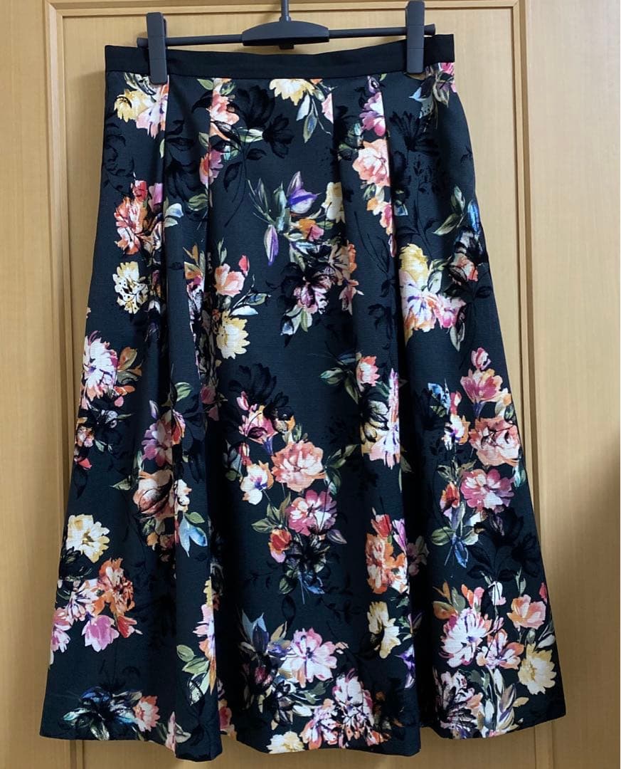 【Rose Tiara】フロッキープリント　フレアスカート　ブラック　サイズ46