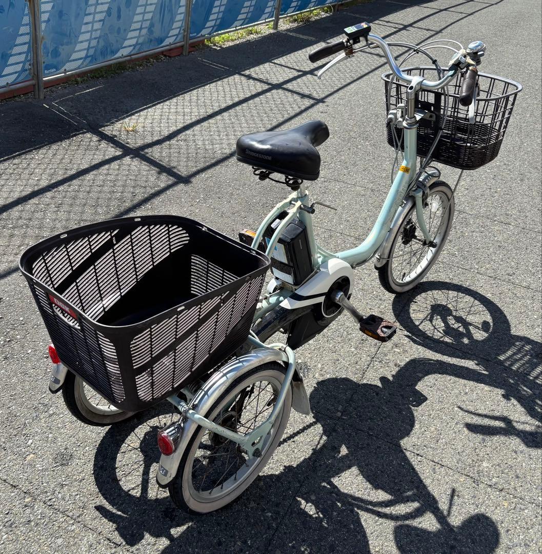【引き取り限定.藤沢市】ブリヂストン　電動アシスト三輪自転車 アシスタワゴン