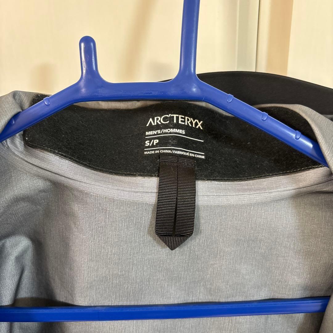 秀岳荘購入　Arc'teryx Alpha SV Jacket 24K Sサイズ