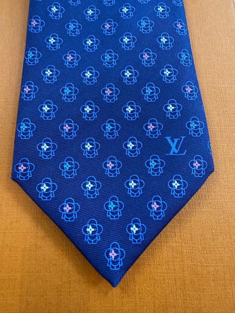 LOUIS VUITTON ルイヴィトン ネクタイ ヴィヴィエンヌ
