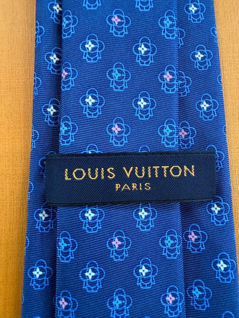 LOUIS VUITTON ルイヴィトン ネクタイ ヴィヴィエンヌ