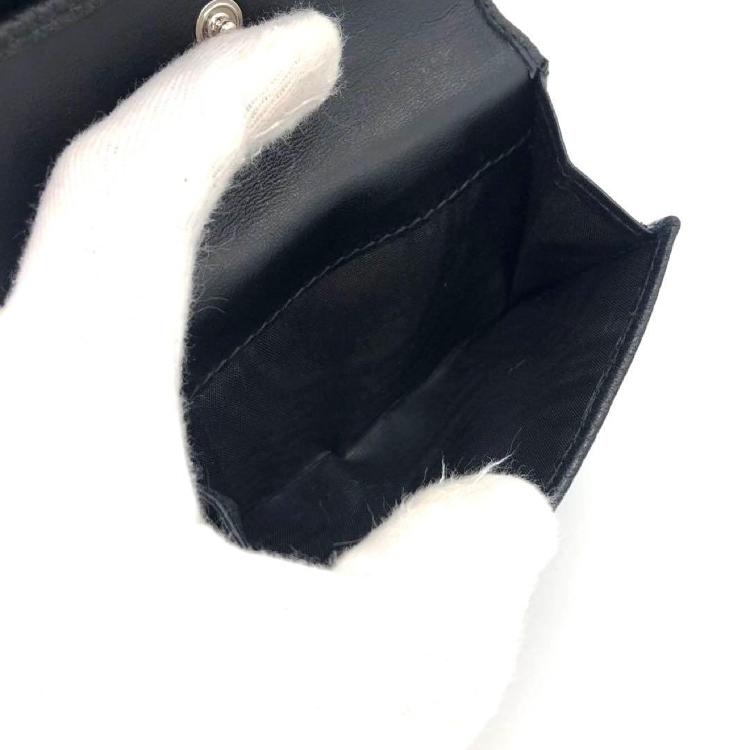 新品同様✨プラダ レザー　三つ折り財布　ブラック