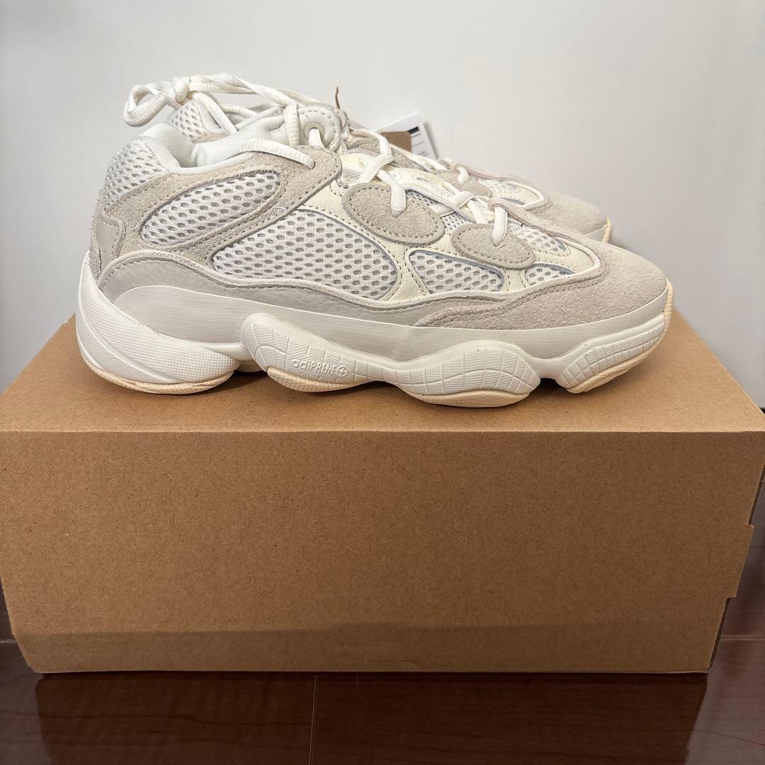 靴 Yeezy 500
