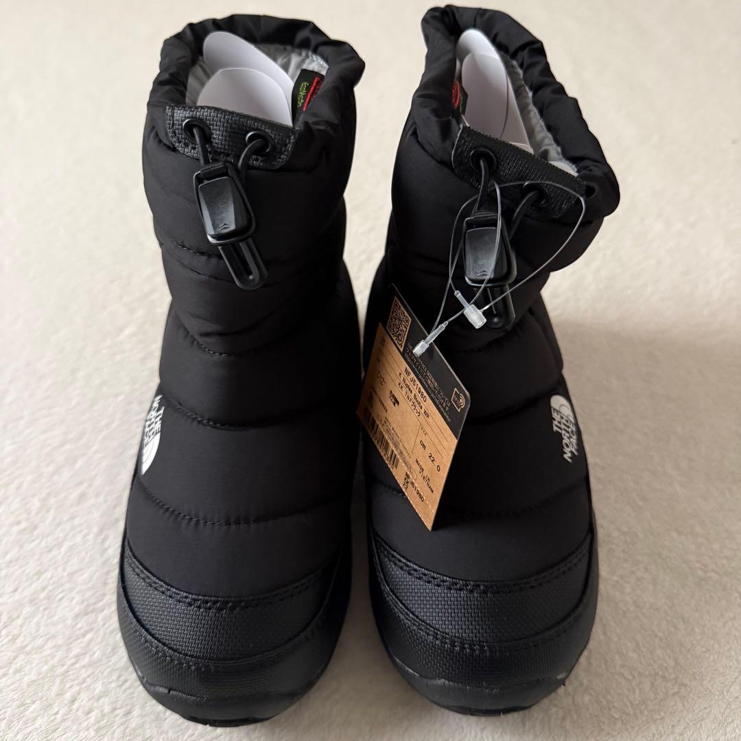 新品　ノースフェイス　ヌプシブーティーウォータープルーフ　22㎝　ブラック