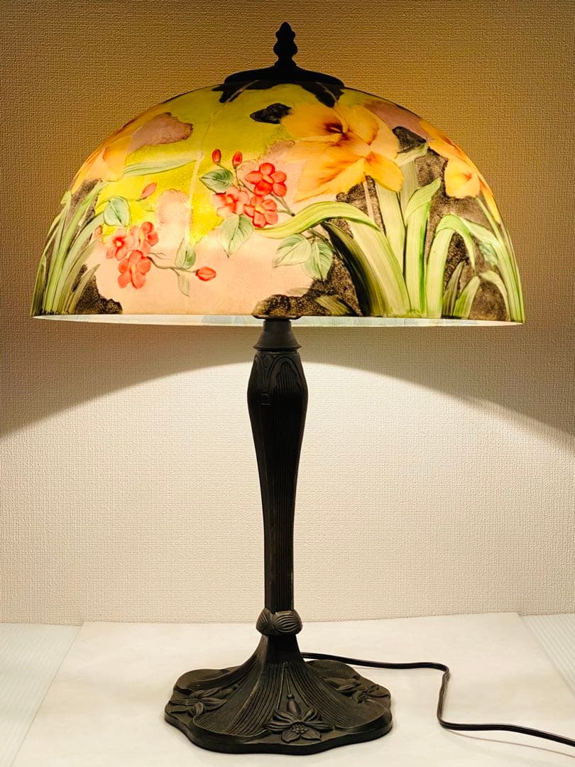 【 美品 】高さ58㎝ ティファニー風 葉・花柄 大型ガラスシェードランプ